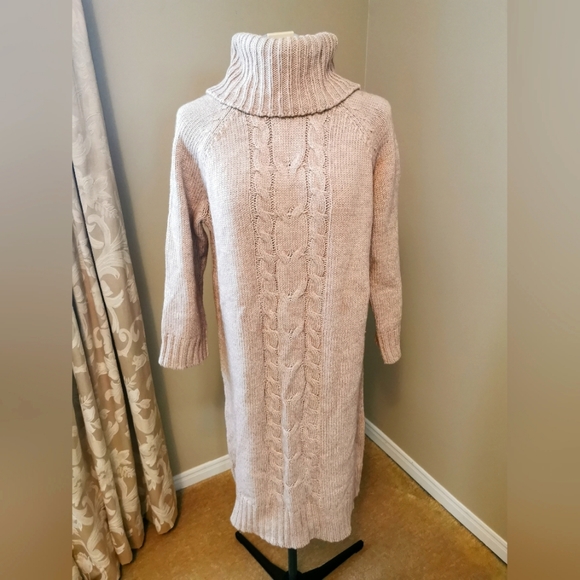 Sweater dress - Picture 1 of 4